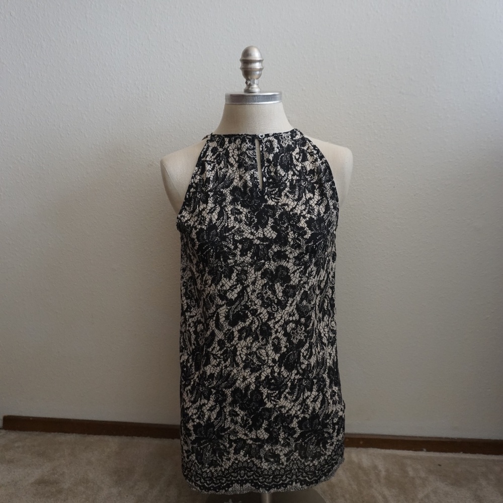 Chic Women's Sleeveless Blouse - Size Small